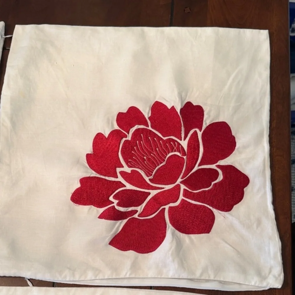 N/A elegant throw